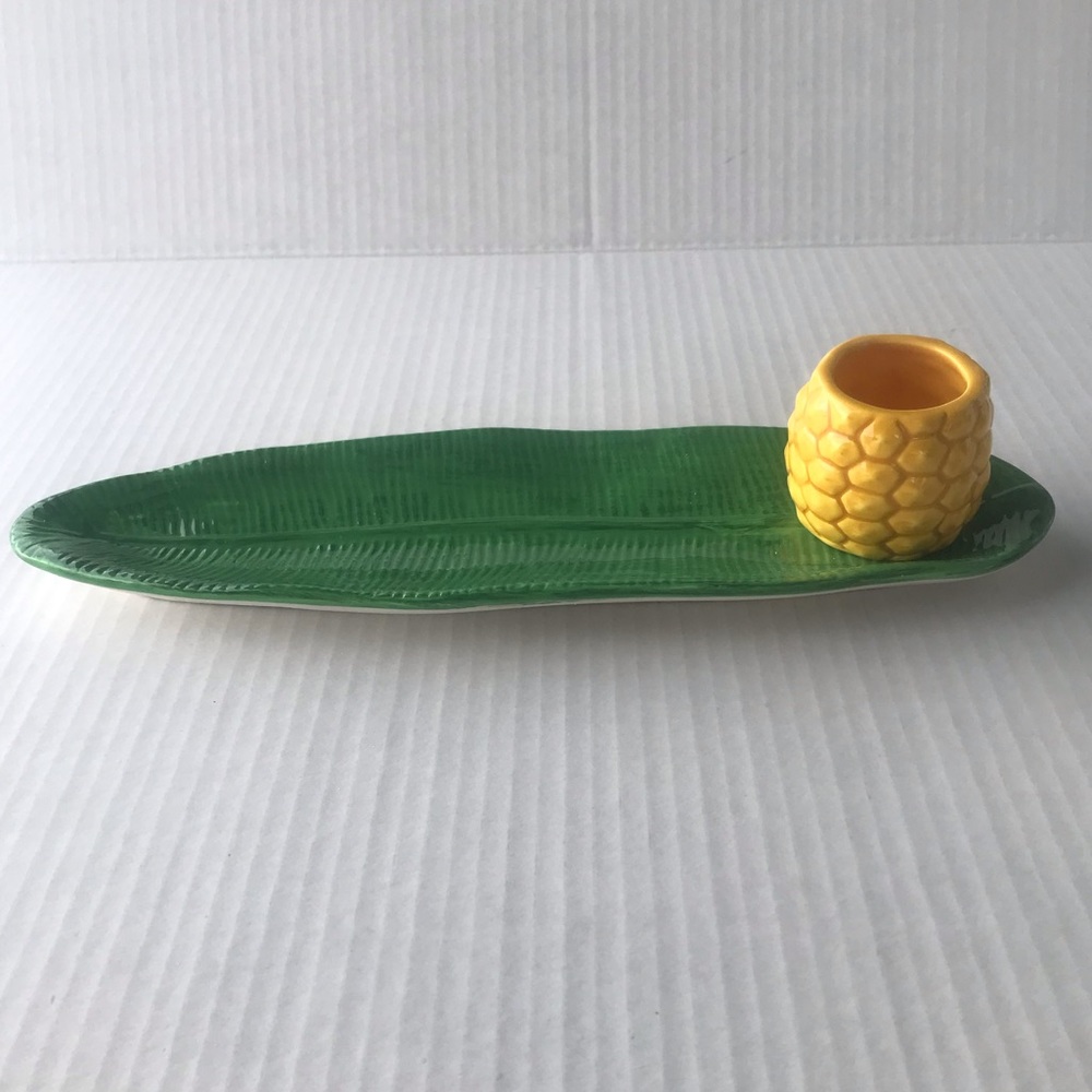 Ceramic Leaf Tray And Pineapple Toothpick Holder